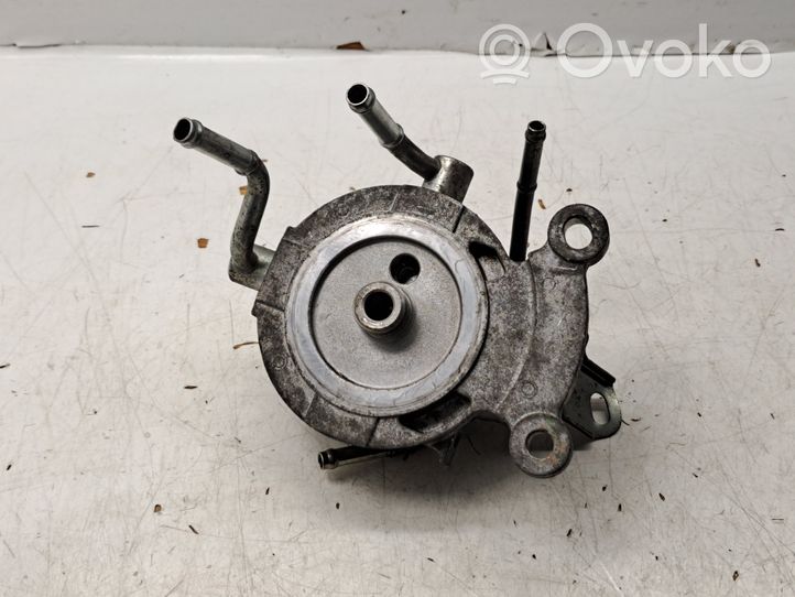 Toyota Avensis T270 Halterung Kraftstofffilter 