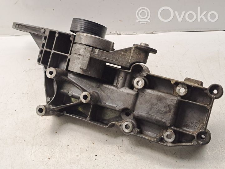 Volvo V70 Supporto del generatore/alternatore 8642196