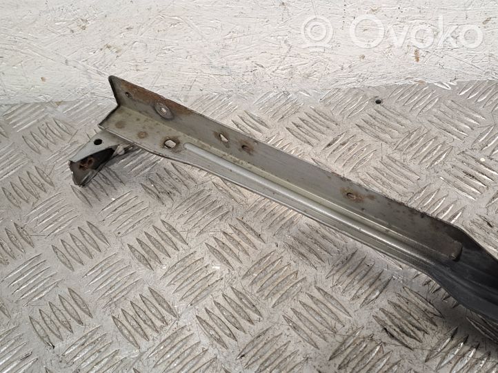 Toyota Avensis T270 Staffa del pannello di supporto del radiatore 