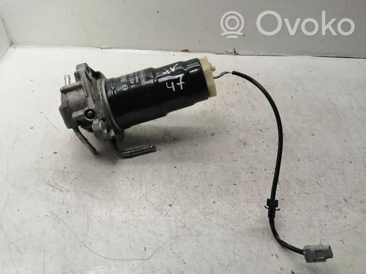 Toyota Avensis T250 Staffa/supporto di montaggio del filtro carburante 