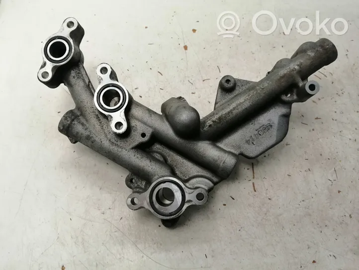 Toyota Avensis T270 Support de filtre à huile 