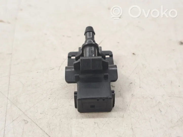 Toyota Avensis T270 Windshield washer spray nozzle 