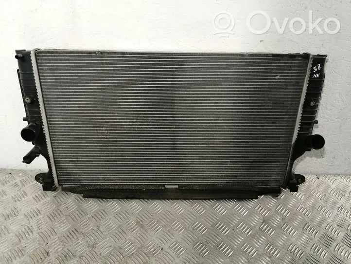 Toyota Avensis T270 Radiateur de refroidissement 