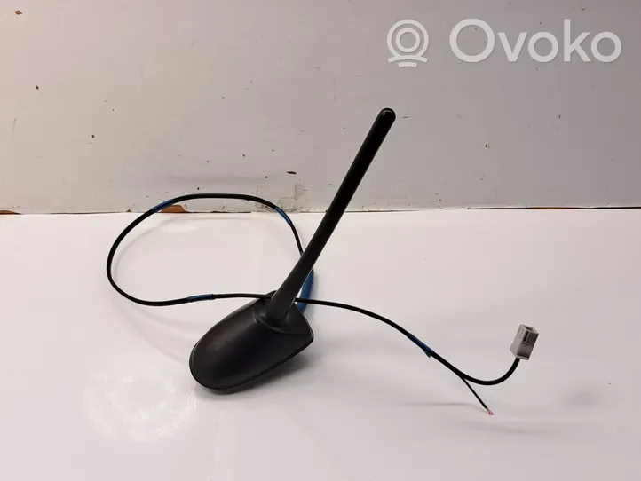 Toyota Avensis T270 Radion antenni 