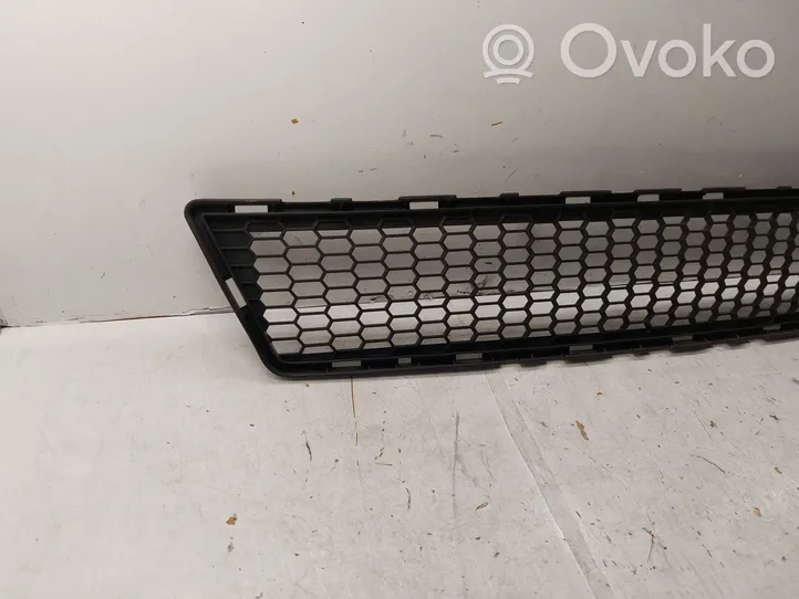 Toyota Verso Grille inférieure de pare-chocs avant 