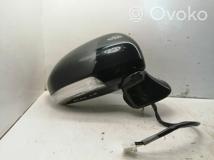 Toyota Avensis T270 Front door electric wing mirror 
