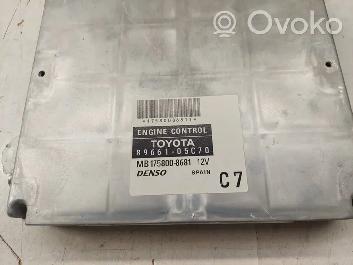 Toyota Avensis T250 Calculateur moteur ECU MB1758008681