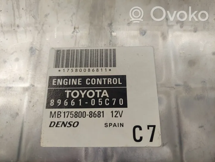 Toyota Avensis T250 Calculateur moteur ECU MB1758008681