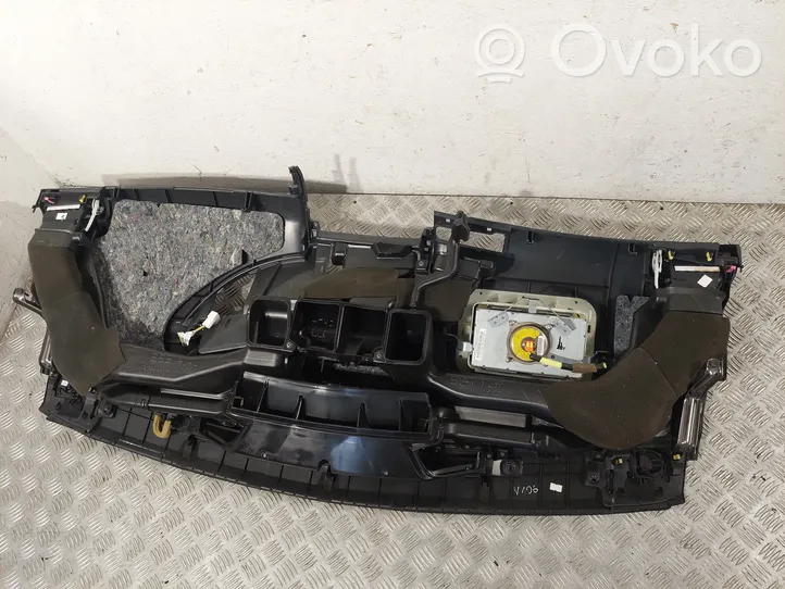 Toyota Verso Tableau de bord 739700F030