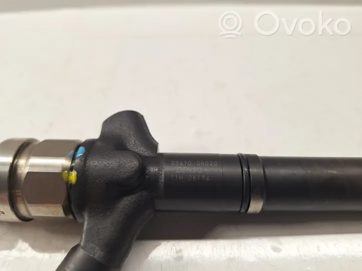 Toyota Corolla Verso AR10 Injecteur de carburant 2367009290