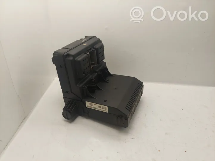 Volvo S60 Sulakemoduuli 30728542