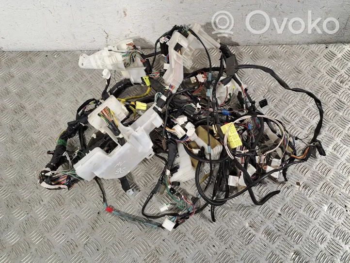 Toyota Avensis T270 Dashboard wiring loom 