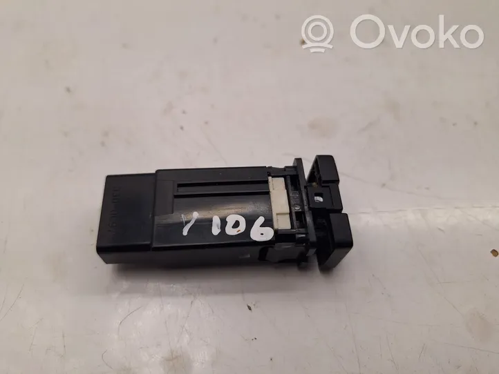 Toyota Verso Seat heating switch 