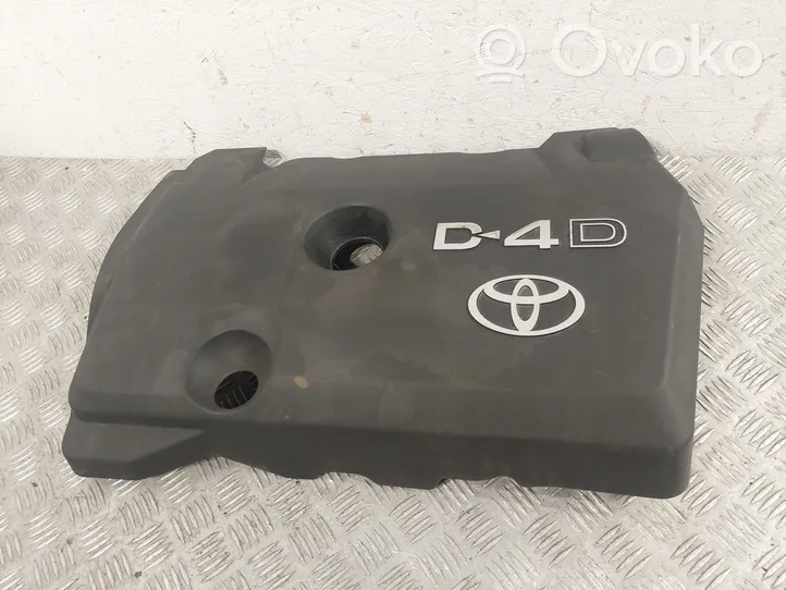 Toyota Corolla Verso AR10 Variklio dangtis (apdaila) 