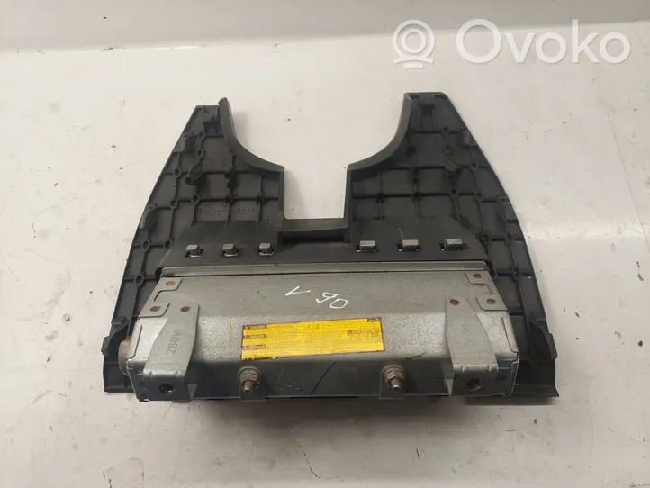 Toyota Corolla Verso AR10 Ceļu drošības spilvens 739970F010