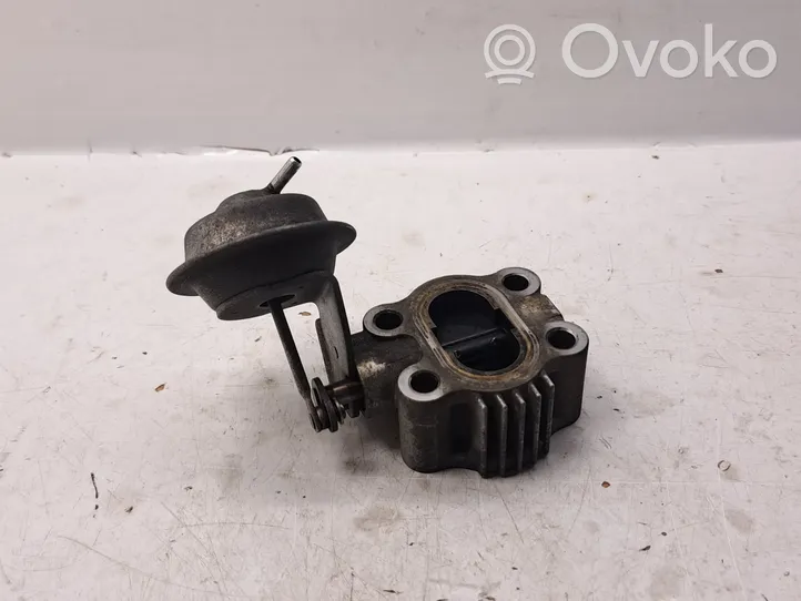 Toyota Avensis T270 EGR valve 