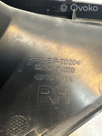 Toyota C-HR Moldura embellecedora de la barra del amortiguador trasero 52163F4020