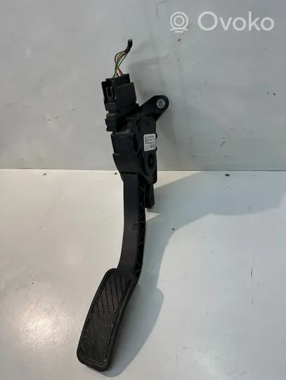 Ford Fiesta Accelerator throttle pedal 8V219F836AB