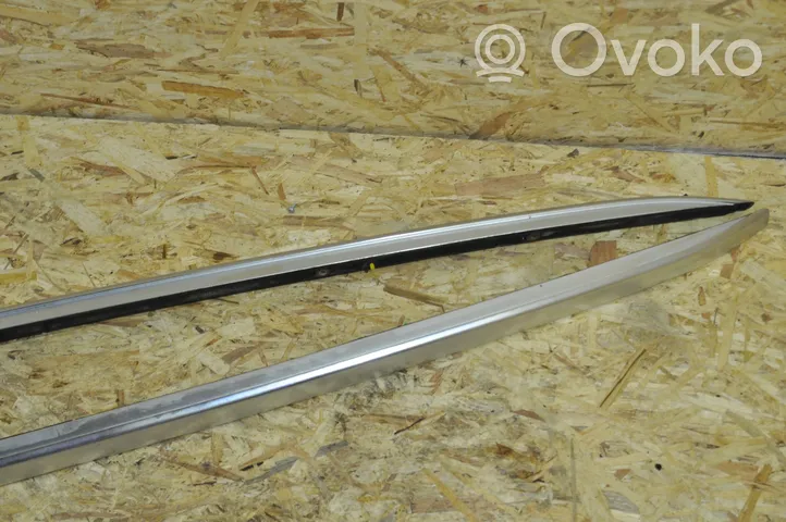 Audi Q7 4L Roof transverse bars on the "horns" 4L0860022N