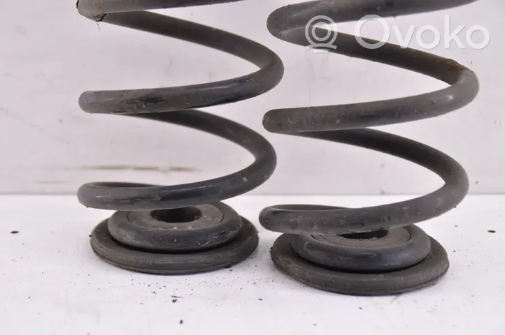 Volkswagen Touran II Rear coil spring 