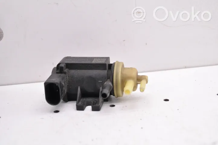 Volkswagen Touran II Valve de freinage 1K0906627B