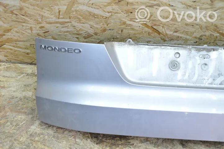 Ford Mondeo MK IV Отделка задней крышки 