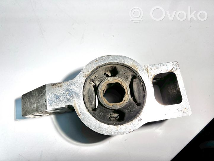 Volkswagen Golf V Boccola per braccio anteriore 1K0199231