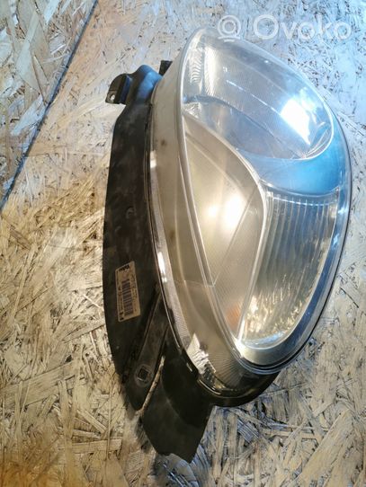 Citroen Xsara Picasso Lampa przednia 9649557380