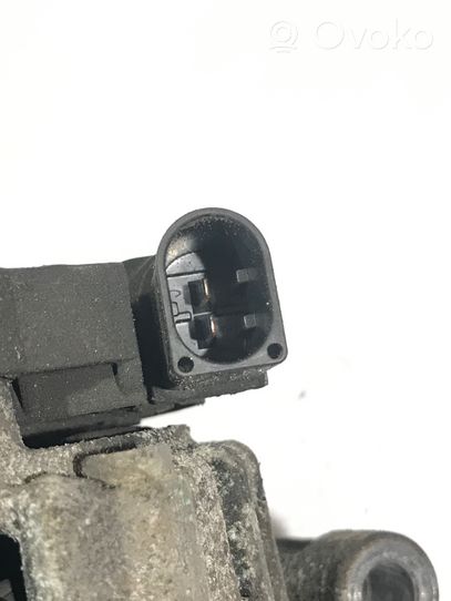 Mercedes-Benz E W211 Alternador A0131545602