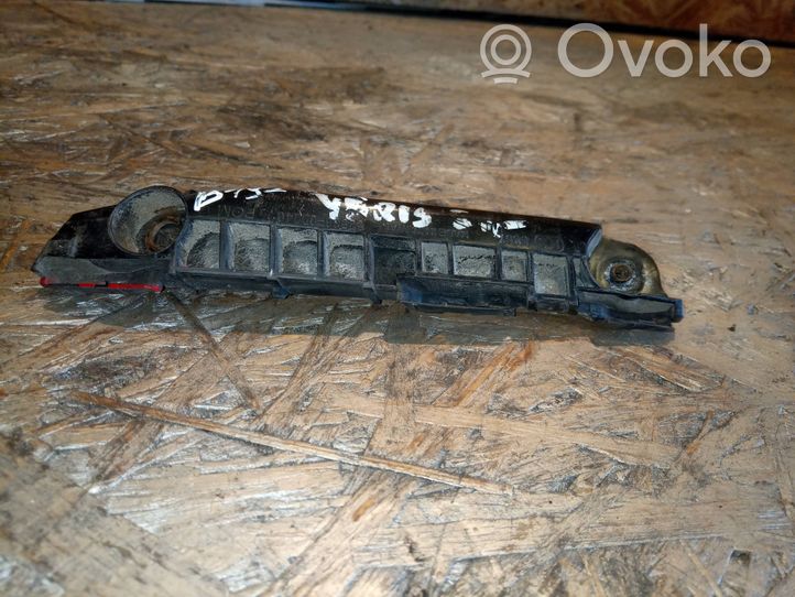 Toyota Yaris Uchwyt / Mocowanie zderzaka przedniego 525360D040