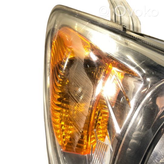 Toyota Hilux (AN10, AN20, AN30) Lampa przednia MD60GF20