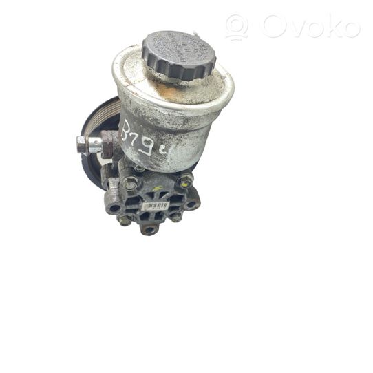 Toyota Avensis T250 Power steering pump 