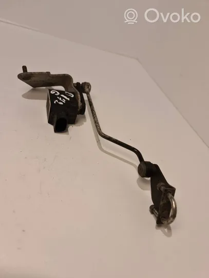 Mercedes-Benz E W211 Sensore di livello faro/fanale A0105427717