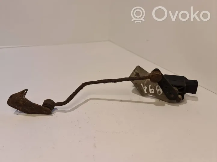 Mercedes-Benz E W211 Rear air suspension level height sensor A0105427717