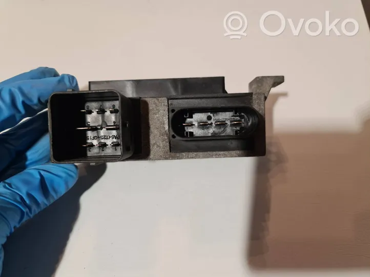 Opel Vivaro Glow plug pre-heat relay 271206395R