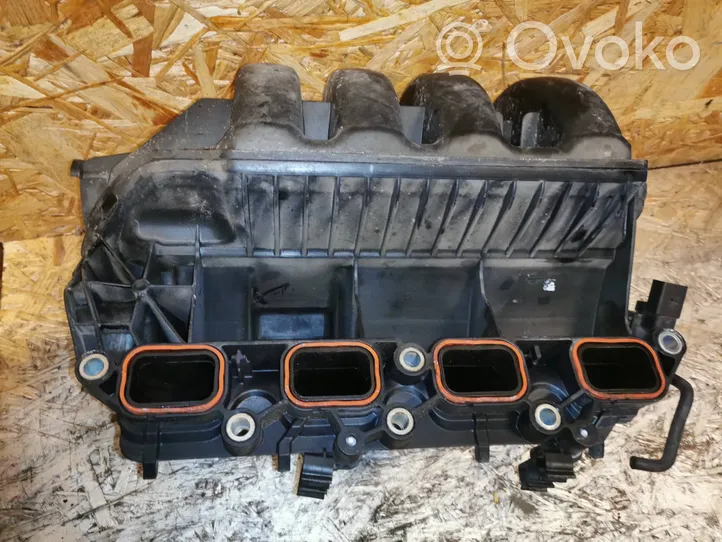 Volkswagen Touran I Intake manifold 03C129709D