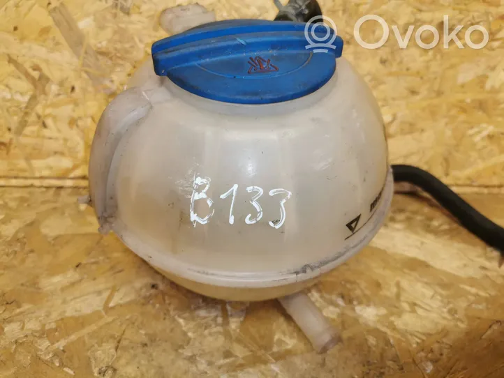 Volkswagen Polo IV 9N3 Coolant expansion tank/reservoir 6Q0121407A