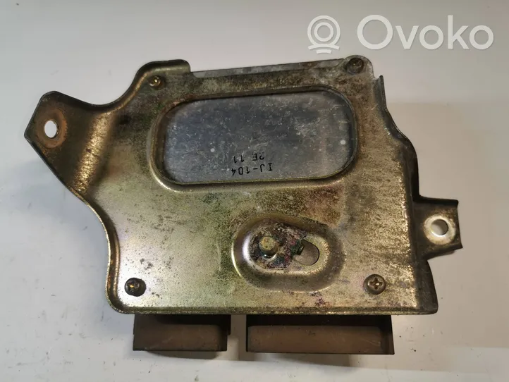 Toyota Avensis Verso Unité / module de commande d'injection de carburant 8987120030