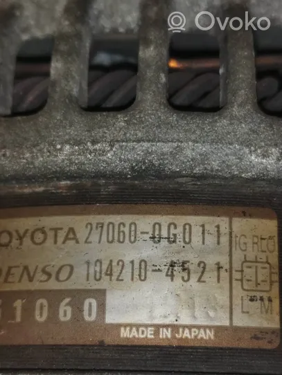 Toyota Corolla Verso AR10 Générateur / alternateur 1042104521