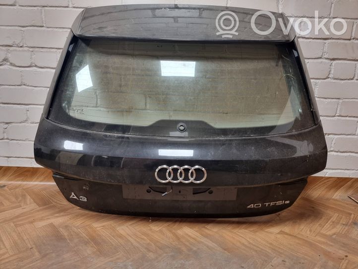 Audi A3 8Y Tylna klapa bagażnika 8Y4845501