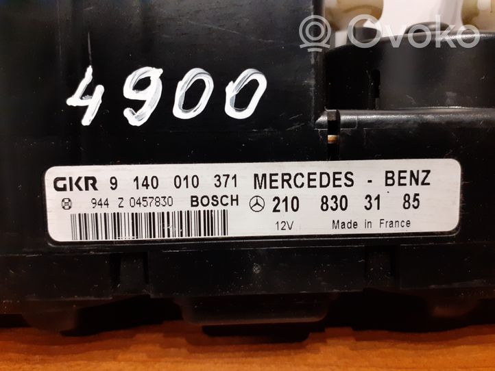 Mercedes-Benz E W210 Interrupteur ventilateur 9140010371
