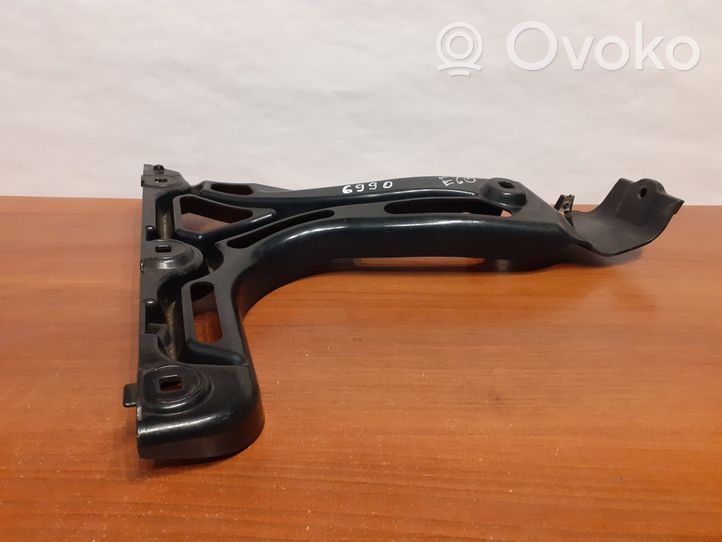 BMW 5 E60 E61 Staffa angolare del supporto di montaggio del paraurti 7178185