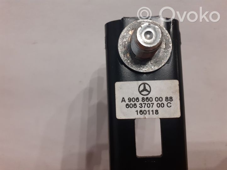 Mercedes-Benz Sprinter W906 Motor de ajuste del cinturón de seguridad A9068600088
