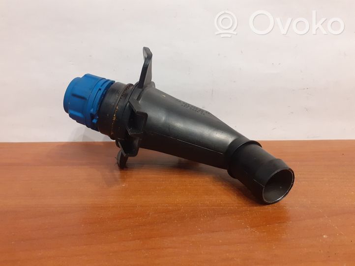 Mercedes-Benz Vito Viano W447 Serbatoio vaschetta liquido AdBlue A4474700426