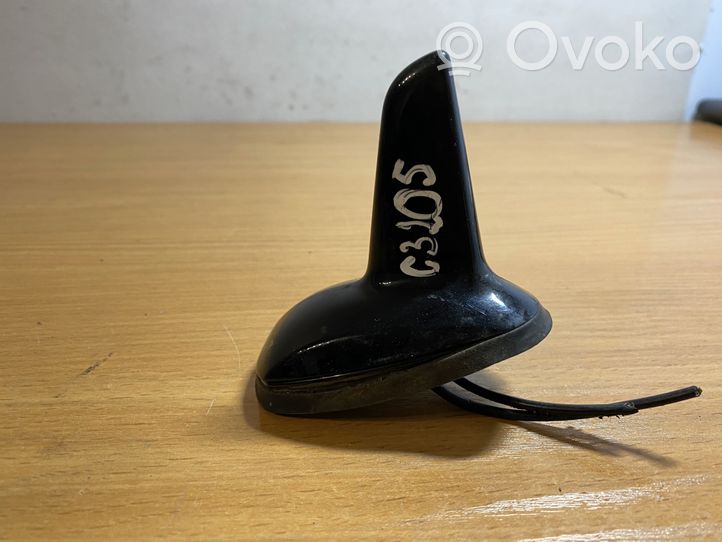 Mercedes-Benz CLS C219 GPS-pystyantenni 058335