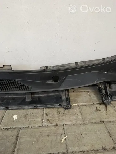 Toyota RAV 4 (XA40) Rivestimento del tergicristallo 5575142030