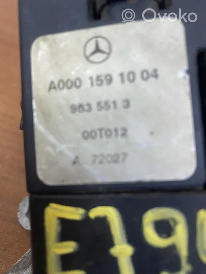 Mercedes-Benz E W210 Autres dispositifs A0001591004