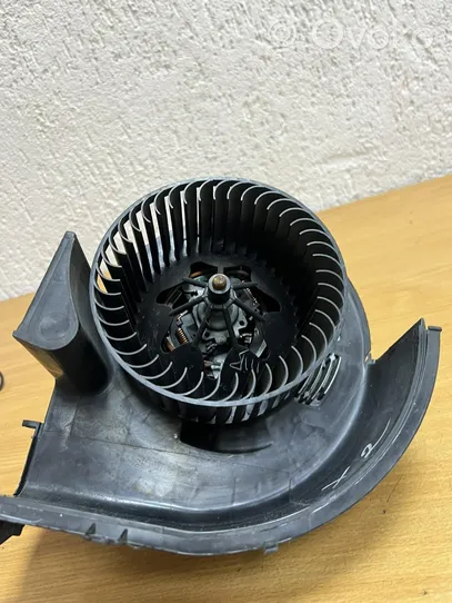 BMW X5 E70 Ventilateur, condenseur de climatisation T1001858M