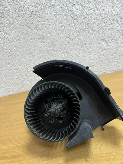 BMW X5 E70 Ventilateur, condenseur de climatisation T1001858M