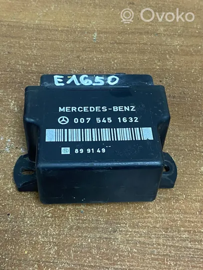 Mercedes-Benz E W124 Glow plug pre-heat relay 0075451632